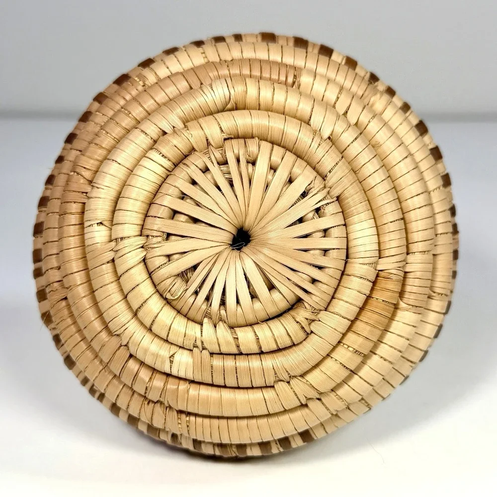 Vintage Handwoven Coiled Lidded Basket Natural Fiber Grass Loop Handle 5.5